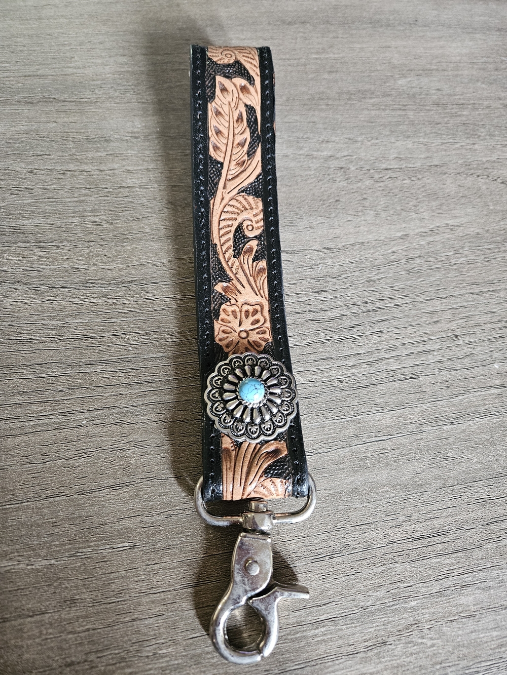 Handtooled Floral Genuine Leather Tan & Black Key Fob Turquoise Concho -NWOT